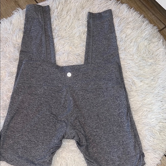 lululemon athletica Pants - Lululemon wunder under leggings